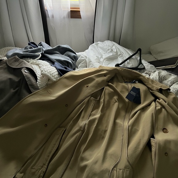 Ralph Lauren trench coat - Picture 4 of 5